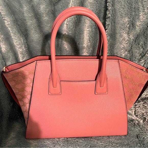 NWT, MICHAEL KORS, NEW,Avril ,Leather,with tag, with shoulder strap, Rose - Picture 2 of 12
